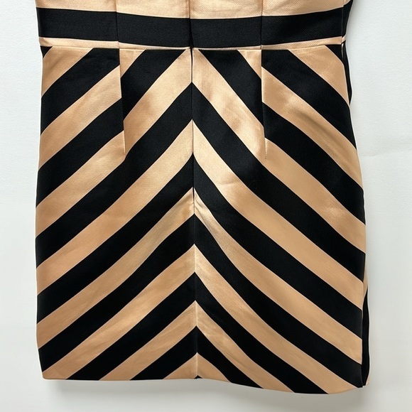 TOPSHOP BLACK METALLIC GOLD CHAMPAGNE VNECK WRAP MINI DRESS size 2 exquisite - Picture 12 of 12